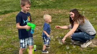 Nicklaus plays with bubbles